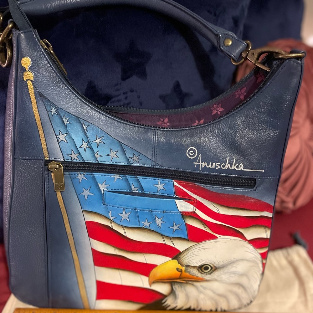 Anushka satchel